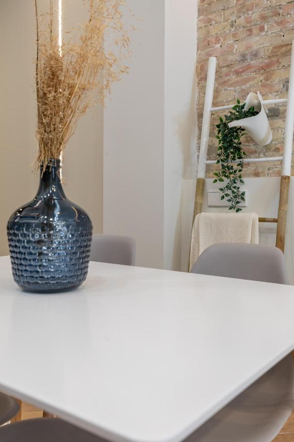Apartamento Acogedor Centrico Mj Valencia Exteriör bild